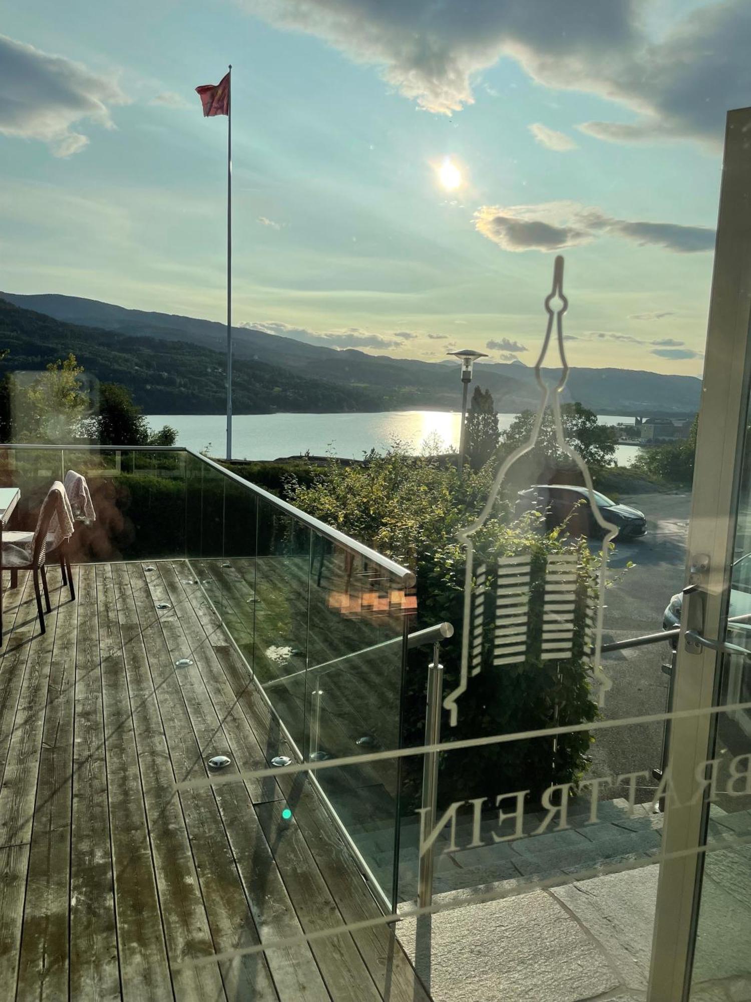Brattrein Hotell - Unike Hoteller Нутодден Экстерьер фото